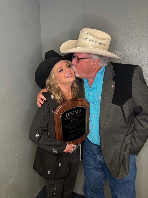 new-portrait-12-800x800 Ava Kasich