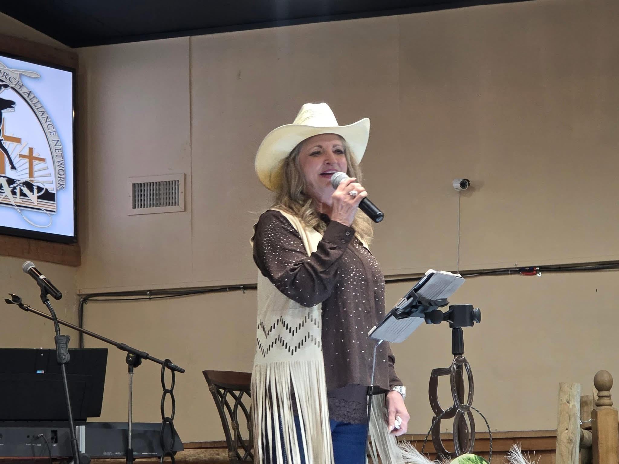 new-portrait-12-800x800 Ava Kasich